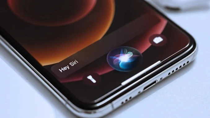 Hãy để Siri trở thành người bạn đồng hành thông minh trong cuộc sống hàng ngày, với khả năng hiểu và phản hồi bằng tiếng Việt, mọi thứ đều trở nên đơn giản và nhanh chóng Với Siri hỗ trợ tiếng Việt, giờ đây bạn có thể trò chuyện dễ dàng và tiện lợi hơn bao giờ hết, mở ra một kỷ nguyên mới cho người dùng Việt Nam khám phá công nghệ